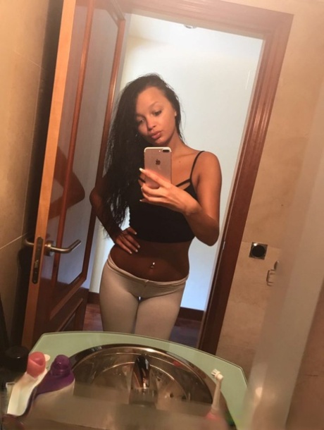 Baklali Escort Sınırsız ve Tutkulu Bayan Mira
