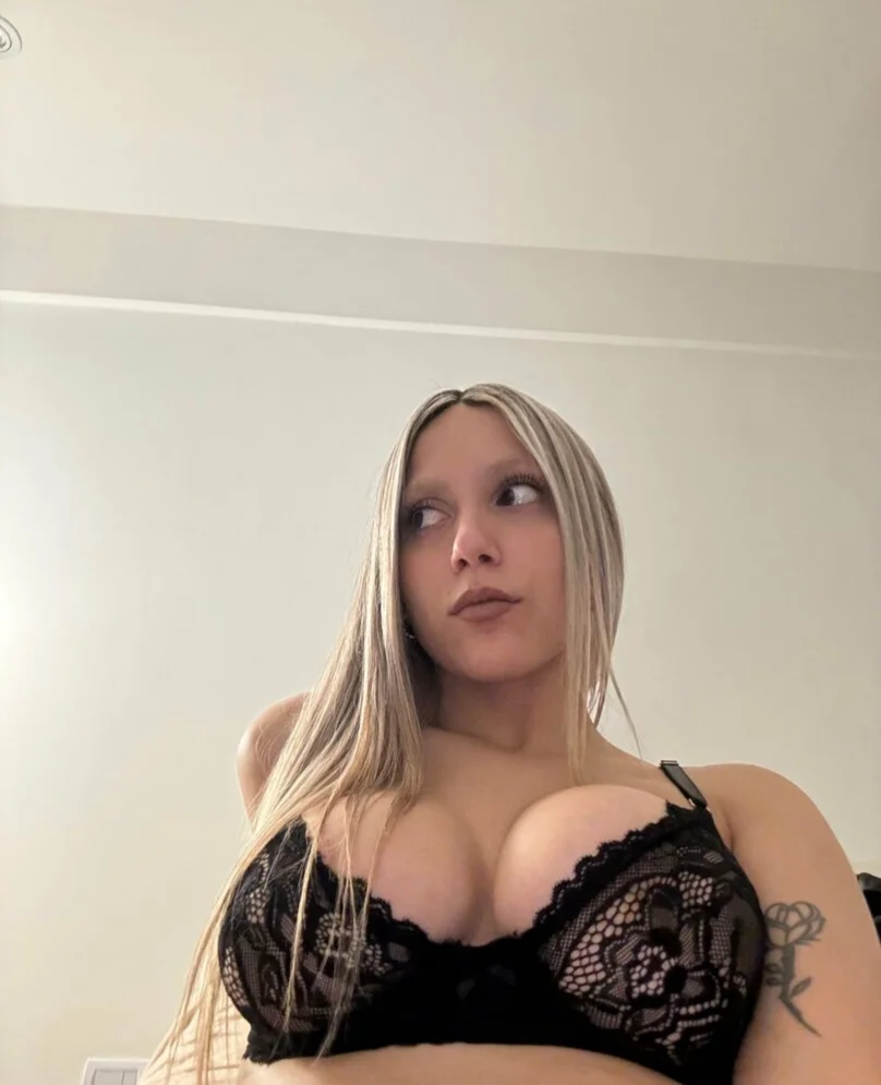 Beşiktaş Escort Yaren Fotoğrafı (4)